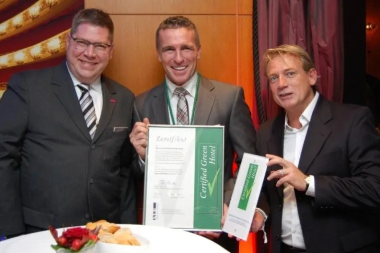 Bild: Zwei Münchner Mercure Hotels bei den ersten 15 Certified Green Hotels