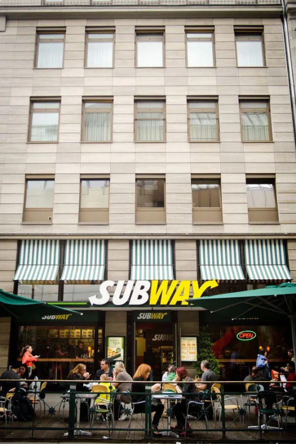 Subway blickt nach Relaunch des Markendesigns auf ein erfolgreiches Jahr 2014 zurück
