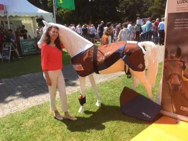 Bild: BEMER zeigt Präsenz im Galopprennsport