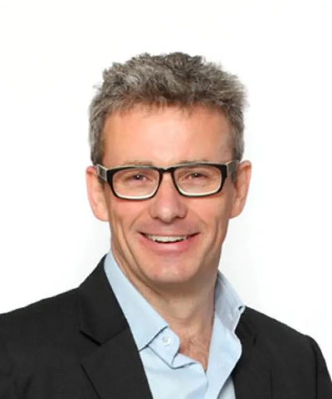 Charlie Horrell, Managing Director EMEA von Diligent Boardbooks