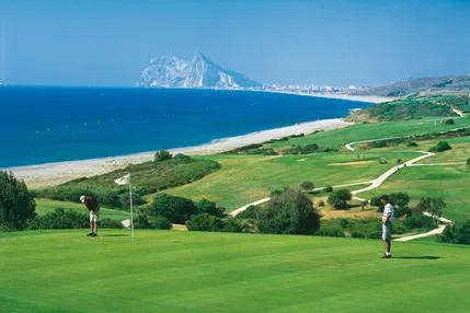 Golfen gegen das große Gähnen Mit Aldiana raus aus dem Wintertrott Bild: Golfen gegen das große Gähnen Mit Aldiana raus aus dem Wintertrott