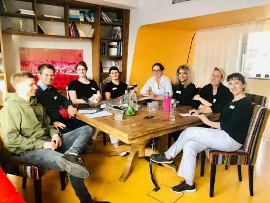 CHARITY-PROJEKT DER ZAHNARZTPRAXIS KU64 IN SÜDAFRIKA FEIERT 10-JÄHRIGES JUBILÄUM Bild: CHARITY-PROJEKT DER ZAHNARZTPRAXIS KU64 IN SÜDAFRIKA FEIERT 10-JÄHRIGES JUBILÄUM