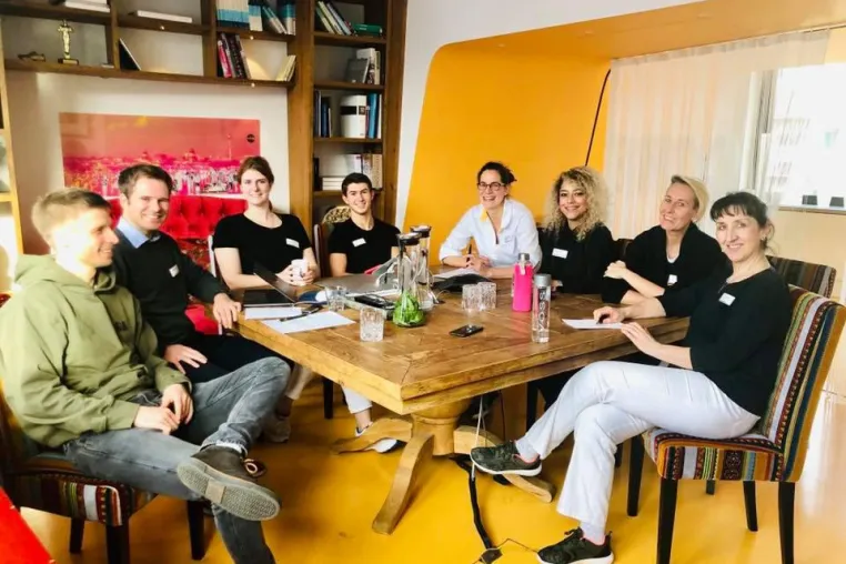 Bild: CHARITY-PROJEKT DER ZAHNARZTPRAXIS KU64 IN SÜDAFRIKA FEIERT 10-JÄHRIGES JUBILÄUM