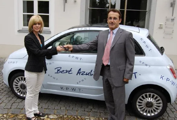 Bild: Dienstwagen für die beste Auszubildende