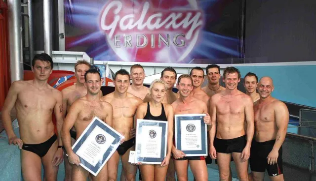 GALAXY ERDING - 12.11.2009 12:00 Uhr: 4 NEUE GUINNESS WELTREKORDE Bild: GALAXY ERDING - 12.11.2009 12:00 Uhr: 4 NEUE GUINNESS WELTREKORDE
