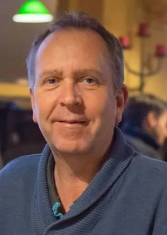 Einfach aber genial: Ausgezeichneter Chemieunterricht mit Richard Spencer Bild: Einfach aber genial: Ausgezeichneter Chemieunterricht mit Richard Spencer