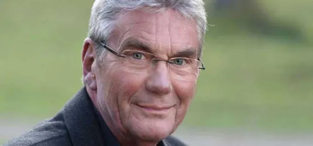 Bild: Eine einfühlsame Trauerrede - ein wichtiger Schritt beim Abschied nehmen