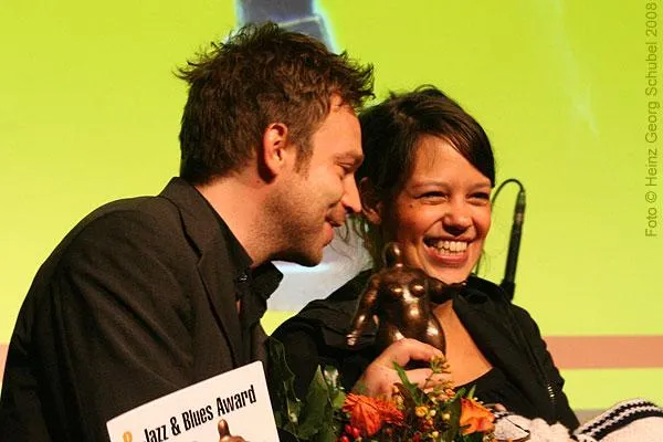 Bild: Marc Schmolling und Iris Romen gewinnen den Jazz Award Berlin 2008