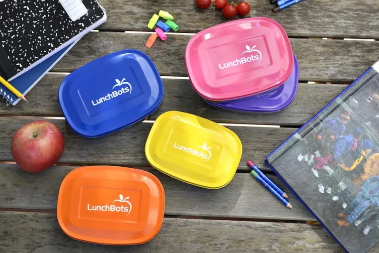 Für Grillkönige, Seefans, Picknicker und Stadtamazonen – LunchBots in bunten Sommerfarben Bild: Für Grillkönige, Seefans, Picknicker und Stadtamazonen – LunchBots in bunten Sommerfarben