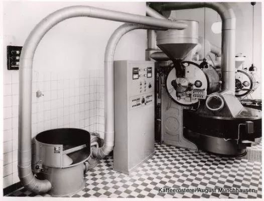 Bild: 75 Jahre Kaffeeleidenschaft in der Traditionsrösterei