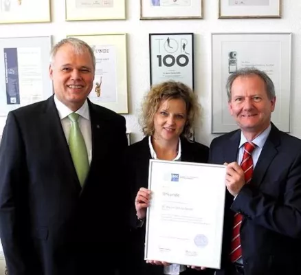 Bild: Dr. Walser Dental: 70 Jahre Innovationen