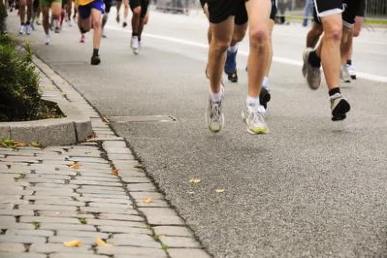 Transpirationseffekt und Sportbekleidung Bild: Transpirationseffekt und Sportbekleidung