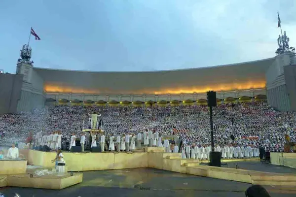 Bild: 15.000 Sänger zelebrierten World Choir Games auf Freilichtbühne im Rigaer Mežaparks