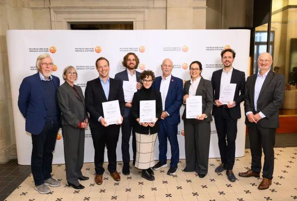 Bild: Erste „Wilhelm und Else Research Fellowships“ vergeben – Förderung für exzellente Nachwuchsforschung in der Physik