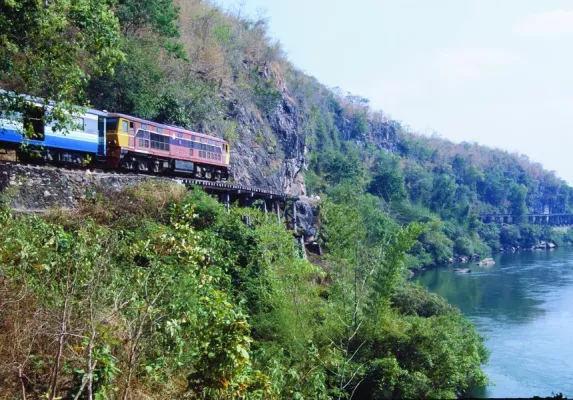 Bild: Mit der Bahn durch Asien – Mit Geoplan auf Schienen durch Japan, Vietnam und Nordthailand
