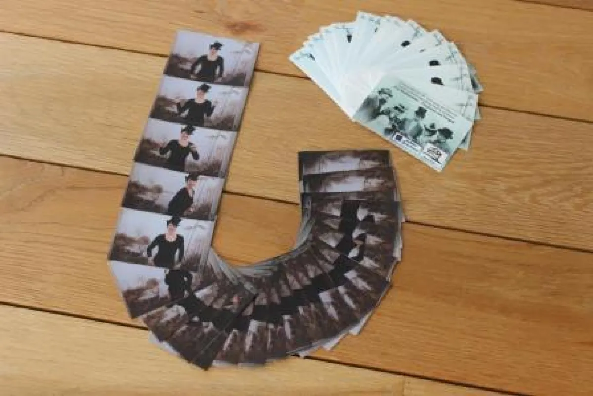 Selbsterstellte Daumenkinos aus Visitenkarten von Avery Zweckform