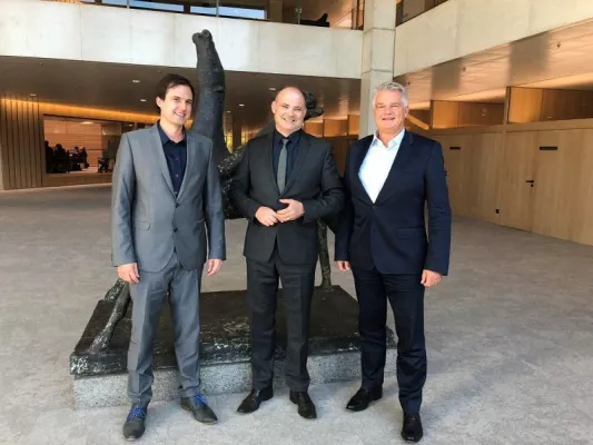 Bild: Gespräch zur Trinkwasserhygiene im Stuttgarter Landtag