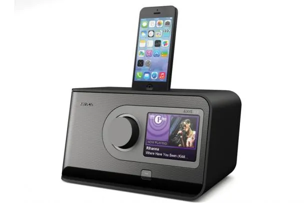 Bild: Digitalradio Revo Axis X3 mit Touchscreen im Red Dot Shop