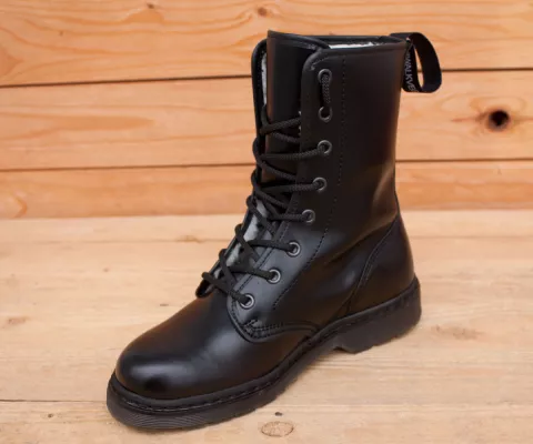 Apple Skin ist die ökologische Lederalternative aus Apfelfasern Bild: Apple Skin ist die ökologische Lederalternative aus Apfelfasern