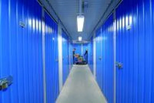 Bild: Zwei Häuser voller Geschichten. Die MyPlace-Lagerhäuser in Nürnberg erweitern um 266 Abteile