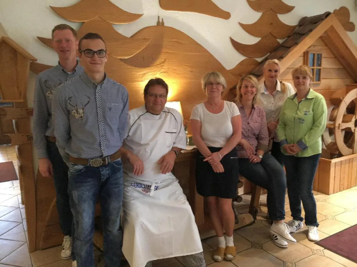 Das Team im waldhotel AUSZEIT ist nun vollständig.