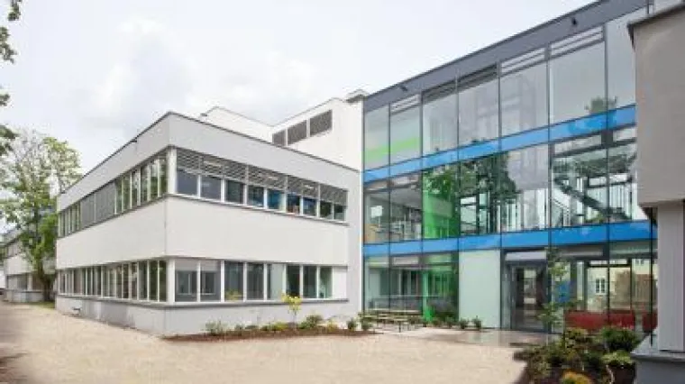 Bild: Flexibel und sicher: Laborbauten von ALHO - Das Standardlabor gibt es nicht