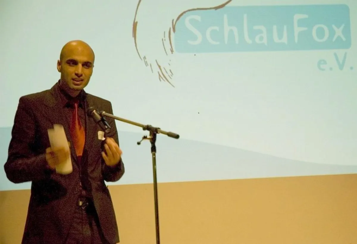 Obaid Nimad, Strukturkoordinator bei SchlauFox e.V., auf dem Benefizkonzert am 15.11.2008