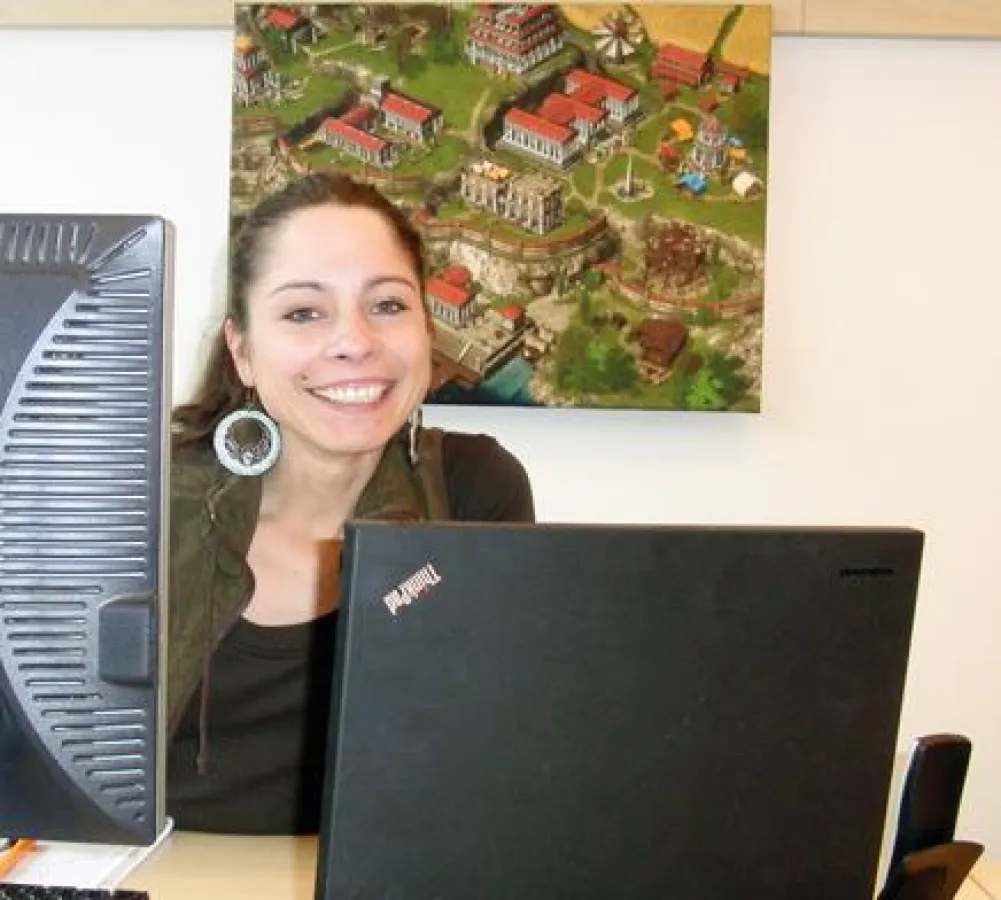 Kathleen Kunze, Gamedesignerin bei InnoGames, will am 22. April den Mädchen beweisen, wie viel Spaß sie in IT-Berufen haben können.