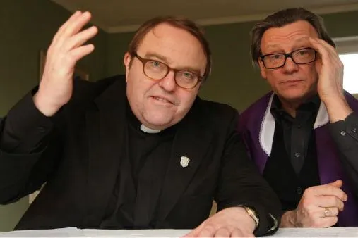 Bild: Gustav Peter Wöhler als Pater Paul in "Wolfgang" Webserie