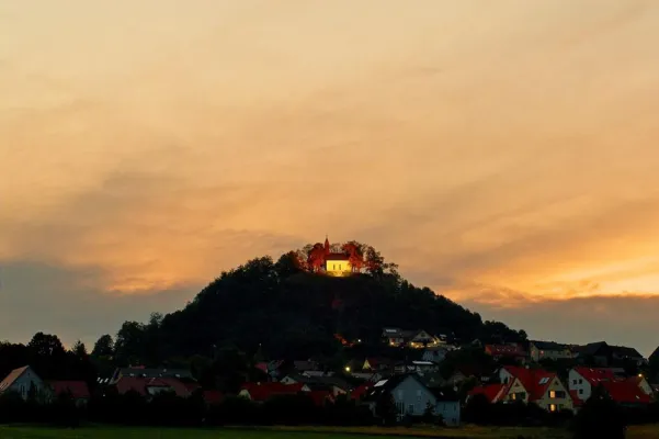Bild: Vulkan in Parkstein wieder aktiv