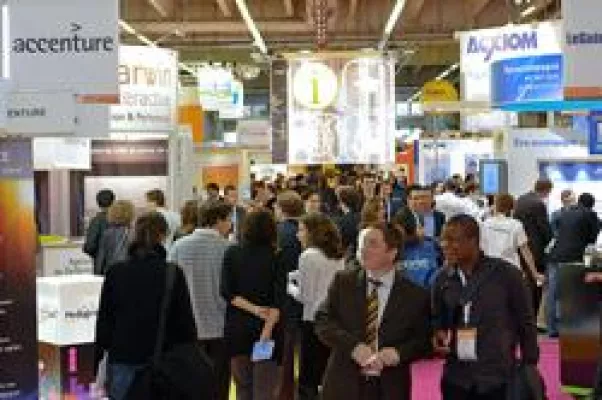 Bild: E-Commerce-Treffen in Paris