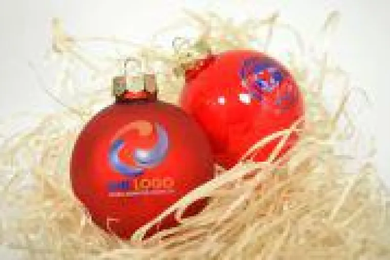 Bedruckte Weihnachtskugeln mit Logo - das perfekte Werbegeschenk! Bild: Bedruckte Weihnachtskugeln mit Logo - das perfekte Werbegeschenk!