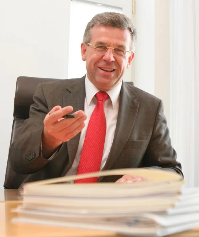 Josef Weigert: 