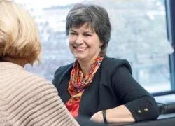 Bild: Landtagsabgeordnete Dr. Birgit Arnold stellt sich und das Regierungsprogramm 2011-2016 der FDP vor