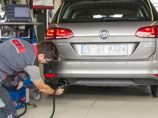 Bild: Nach dem Diesel-Abgas-Skandal: Überprüfungen sollen verschärft werden.