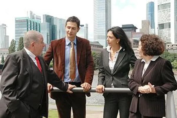 Bild: ISTUP Frankfurt startet mit feierlichem Kongress in eine erfolgreiche Zukunft