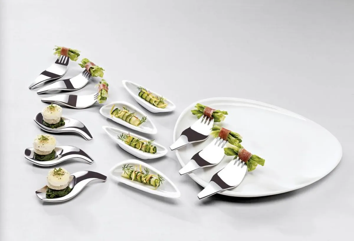 Creation by VEGA: die neue, von VEGA entwickelte Porzellan-Serie Islands und das Event-Besteck Pablo. Foto: VEGA