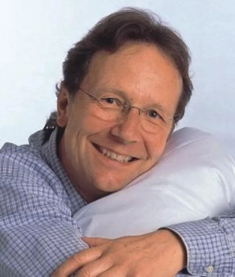 Prof. Dr. Dr. Jürgen Zulley, Schirmherr der Schlaf Gut! 2006 in München, live zu erleben beim \'Expertenforum Schlaf\' (Bild mit freundlicher Genehmigung, Verlag Zabert Sandmann, München)