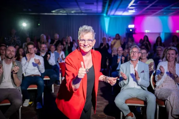 Martina Siegl aus Freilassing: Mit Mut zum Erfolg auf internationaler Bühne in Niedernhausen Bild: Martina Siegl aus Freilassing: Mit Mut zum Erfolg auf internationaler Bühne in Niedernhausen