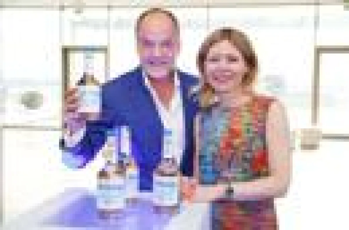 Marek Erhardt mit Dr. Tina Ingwersen-Matthiesen