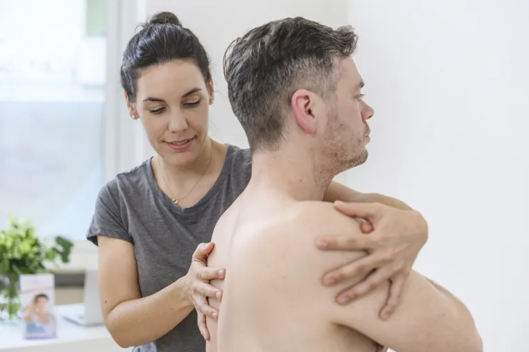 Bild: Auch im Homeoffice an die Rückengesundheit denken