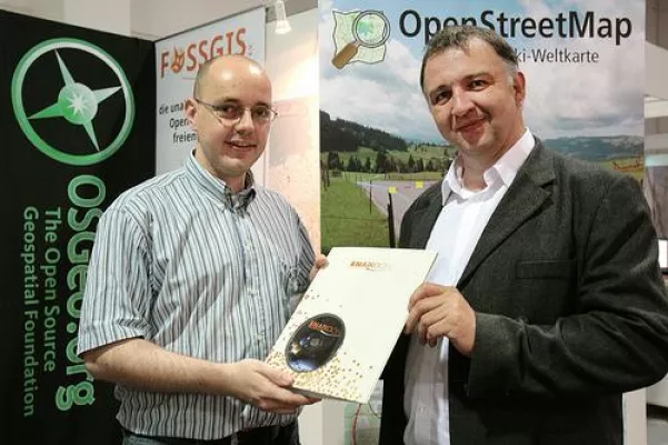 Bild: ENAiKOON spendet Landkartendaten an OpenStreetMap