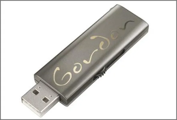 Bild: USB Stick aus Liquid Metal