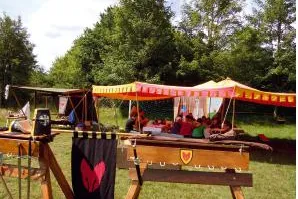 Bild: Das Landesjugendwerk bietet Ferienspaß für Groß und Klein