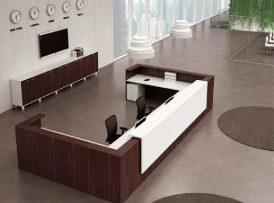 Bild: Neu bei SATEC: mehr Glück fürs Büro – Möbel und Leuchten des italienischen Herstellers Quadrifoglio