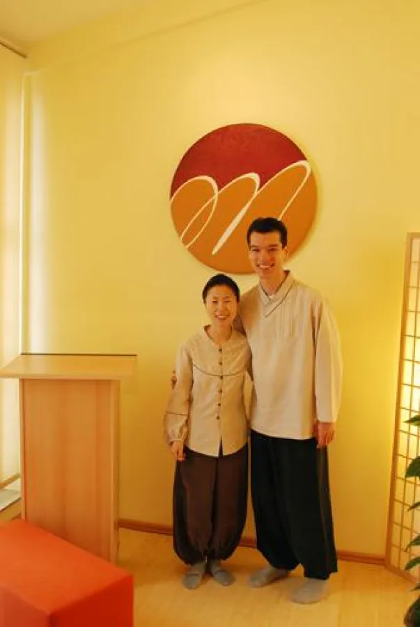 Hena und Manuel Middendorf von Middendorf Yoga Berlin