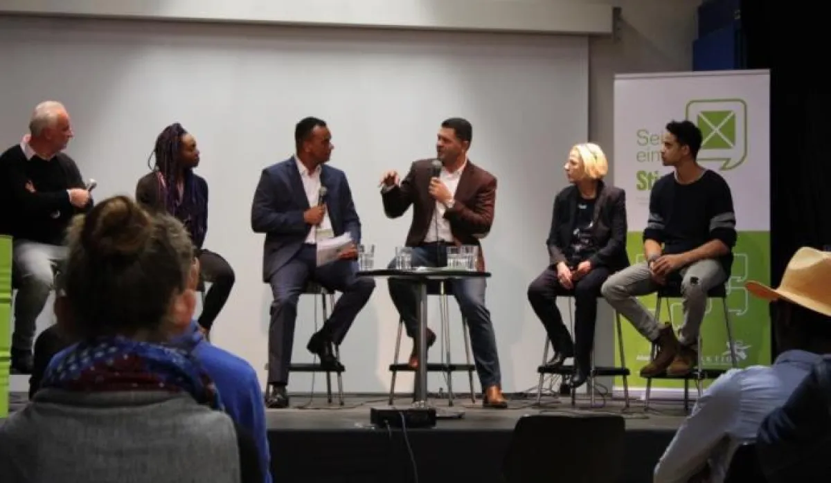 v.l.n.r. Mahmut Ataman, Bella Garcia, Martin Rietsch, Luan Krasniqi, Petra Joumaah,Flavio Stückemann