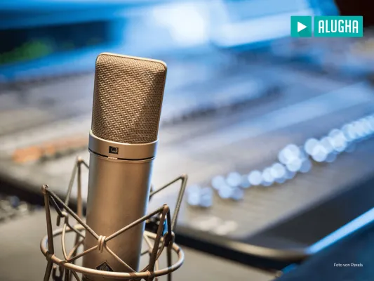 Bild: alugha führt Speech-to-Text ein und deckt somit den gesamten Workflow mit KI ab