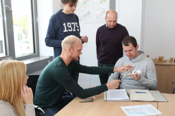 Bild: Nachwuchsforscher entwickeln verschleißarme Implantate für Hüftgelenk