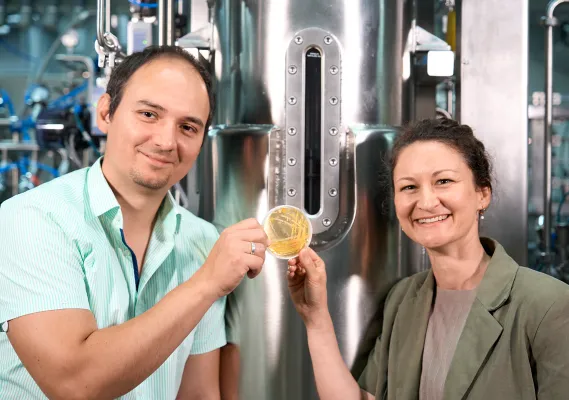 Bild: Maßgeschneiderte Hefen und skalierbare Bioprozesse für die industrielle Bioökonomie